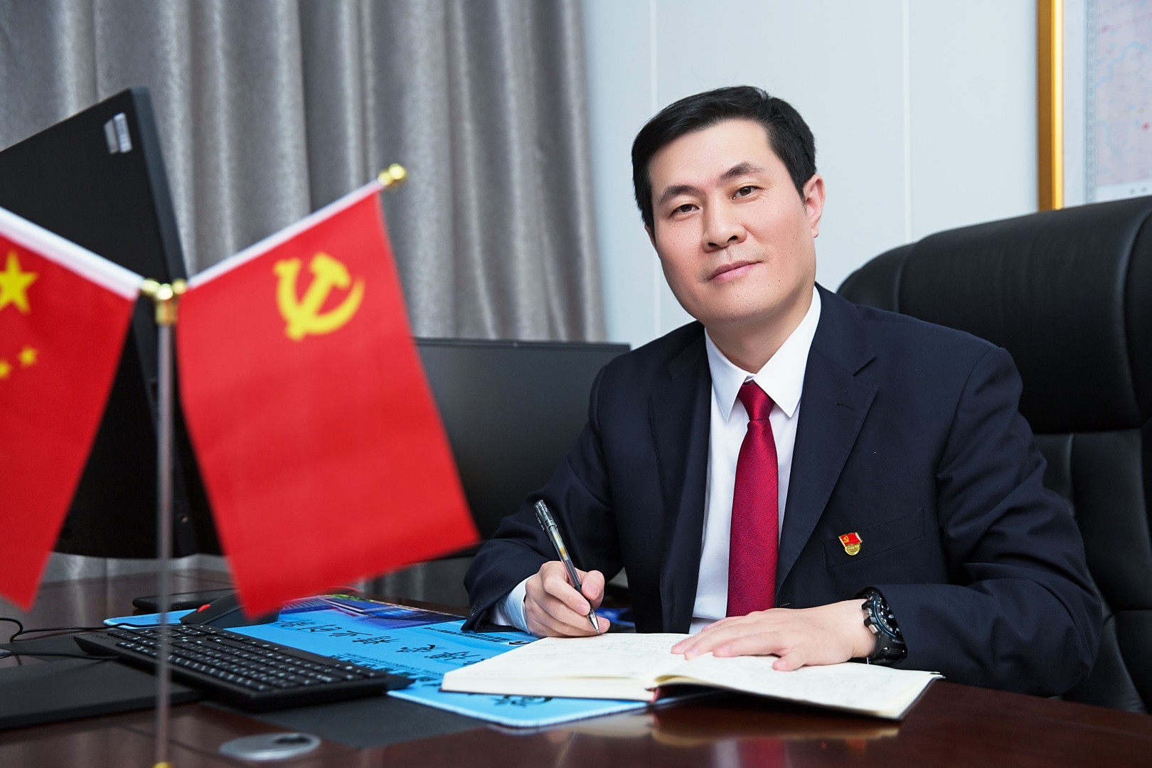 马小峰.jpg