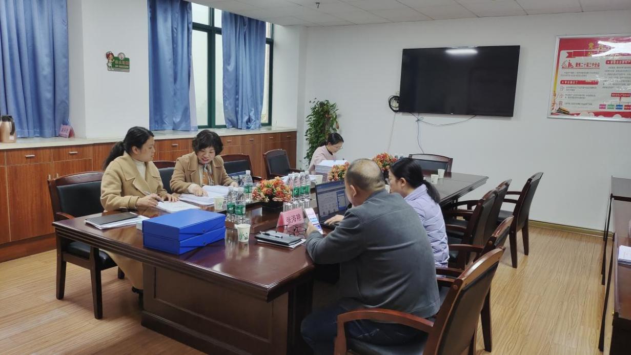 403d09c9693efdfa56d7422e880c756c