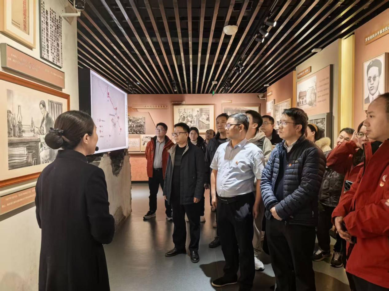 f09520421153c7ad1bd325e85d442805